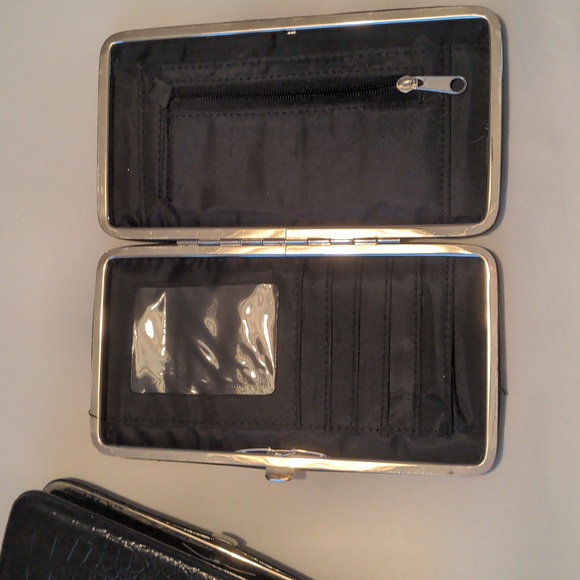 Wallet Bundle - Picture 4 of 5